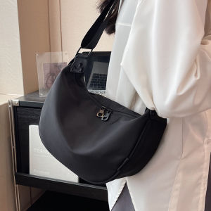 Waterproof Oxford Cloth Large Capacity Dumpling Bag Messenger Bag Female Niche New Style Easiest for Match Casual Sports Style Shoulder Bag Tide