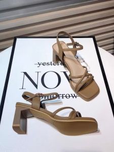 Retro Fashionable Chunky Heeled Sandals