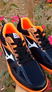 Sepatu Voli Badminton Trendi & Olahraga Pria Wanita