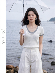 YOUXIANG | Áo Thun Cổ V Đan Hai Lớp Phối Ren Ôm Dáng Tay Ngắn
