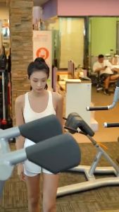 Ghldin Kldin รุ่นใหม่ สปอร์ตบรา เสื้อกั๊กดันทรงสูงกันกระแทก กันลื่น บราวิ่งโยคะ ชุดชั้นในฟิตเนส หลังสวย แผ่นเสริมหน้าอกแบบรวม