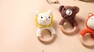 Wooden Baby Rattle Toy Handmade Crochet Sensory Toy for Newborn 0-3 Months Rabbit Rattle Toys Baby Gift Travel Accessories