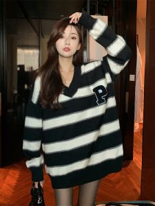 ลายทางสไตล์ขี้เกียจเกาหลี คอวี เสื้อผ้าถัก ผู้หญิง หลวม พรางหุ่น แขนยาว เสื้อท่อนบน เสื้อสเวตเตอร์ ฤดูใบไม้ร่วง ฤดูหนาว การเดินทางแฟชั่น