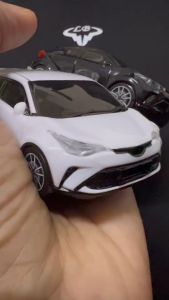 เคสรีโมทรถ Toyota CHR GR Sport Hybrid PHEV มีไฟหน้าและหลัง แบบโมเดลรถ (Car Shape) วัสดุพลาสติกเบา ABS พร้อมพวงกุญแจโลหะ คล้องหูกางเกง