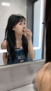 Electric Nose Hair Trimmer New Type-C Rechargeable Men And Women Wet And Dry Usable Waterproof Portable German Original Stainless Steel Double Blade 360° Rotating Blade Nose Hair Beard Hair Eye Eyebrow Trimmer Razor Facial Cleaner