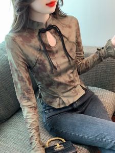 New Chinese Style Long Sleeve T-Shirt Womens Autumn Fashion Short Waist Design Base Shirt Beautiful Floral Pattern Slim Fit