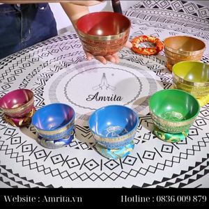 Bộ Chuông Xoay 7 Luân sa Nepal - Chuông xoay 7 màu 7 luân xa 7 nốt - titan bowl meditation- Singing bowls- Amrita