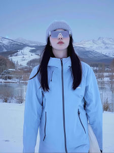 KSKM Womens Glacier Blue Three-in-One Outdoor Loose Fitting Hiking Jacket Spring Autumn New Style Small Size Friendly