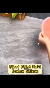 Sikat Pijat Kaki Badan Silicone Dengan Suction Cup / Alat Bantu Pembersih Penggosok Punggung Kaki Pad Mat Shower Massage Bathroom Spons Mandi Gosok Badan Penghilang Daki Kulit Mati Bahan Silikon Anti Slip - GP Mall