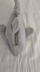 ส่งจากกทม!กระเป๋าดินสอฉลามตุ๊กตา น่ารัก ซองใส่ดินสอมีซิป เก็บเครื่องเขียน สำหรับนักเรียน โรงเรียน อเนกประสงค์