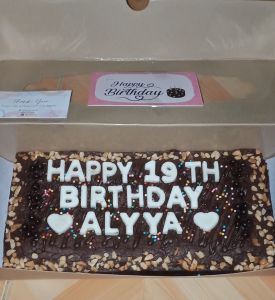 Brownies Fudgy Ulang Tahun Free Tulisan 20x10 cm