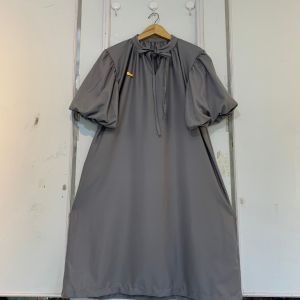 Mega Dress Midi Lengan Balon Puffy V-Neck Polos Toyobo Deluxe