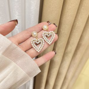 Elegant Pearl Heart-Shaped Earrings for Women Simple Fashion Diamond Embedded High-End Sensation Light Luxury Ear Jewelry