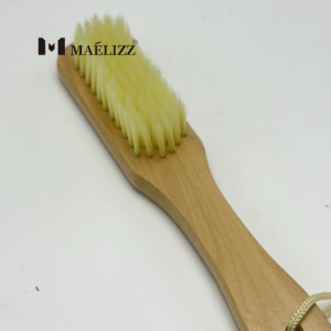 Maelizz แปรงทำความสะอาด อเนกประสงค์ ขนแปรงนุ่ม แปรงไม้ขัดรองเท้า แปรงขัดเสื้อผ้า มีเชือกแขวนได้ ทำความสะอาด ห้องน้ำ ห้องครัว (1ชิ้น) แปรงไม้ แปรงขนนิ่ม 100 FSA