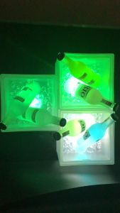 s ถังน้ำแข็ง LED ถังเบียร์ ถังแชมเปญ ถังไวน์สีเหลี่ยม หนาสองชั้นสำหรับ KTV บ้านและผ่านการงาน