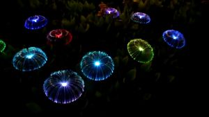 Z-Gadget⚡ Solar Jellyfish Garden Lights Outdoor Waterproof 7 Color Changing Decorative Flowers Garden Lights for Yard Patio Garden Pathway Holiday Decorations