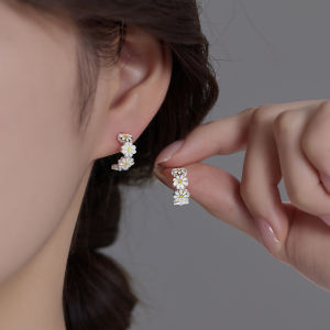 Tai Trang Drip Mạ Men Hoa Bạc 925