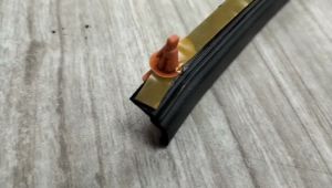 J02S04 OUTER DOOR RUBBER ISUZU NPR66 NKQ NQR N-SERIES HICOM LORRY TRUCK AKSESORI