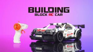 ตัวต่อ รถบังคับดีครับ สีเขียว RC รถสปอร์ตบล็อกรถควบคุมระยะไกลของเล่นเด็กประกอบสำหรับเด็กชายมากกว่า 6 ปี