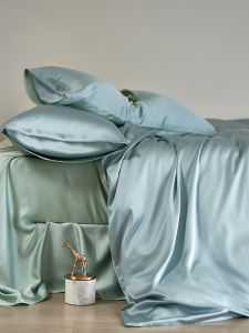 Cooling 60-Thread Mako Silk Four-Piece Bedding Set Ice Silk Lenzing Tencel Sheets Duvet Cover Pillowcases for Summer Naked Sleep