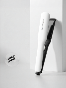 Salon-Grade Damage-Free Straightening Iron