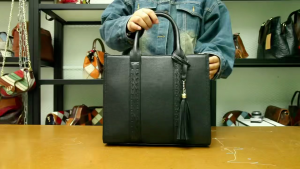 Genuine Leather Tote Bag for Womens Bag Simple Shoulder Large Capacity Cowhide Womens Fashionable Crossbody Bag