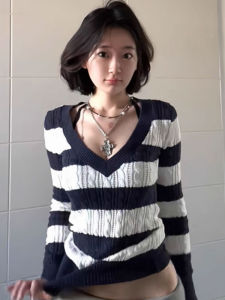 Slim Fit V-Neck Knit Sweater Womens Base Layer Shirt Color Block Top Korean Style Commute Wind Stripe Pattern Twist Knot