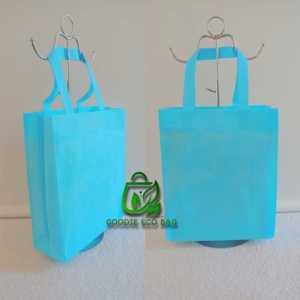 Model Standing BOX Alas Kotak Lusinan Isi 12 Tas Kain SpunBond 25x35x10 cm Totebag Ultah Hajatan