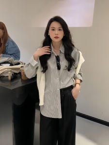 เสื้อเชิ้ตแขนยาวลายทางหลวมๆ สไตล์ฝรั่งเศส ทรงหลวม กระดุมข้างเดียว แฟชั่นฤดูใบไม้ร่วง เสื้อเชิ้ตผู้หญิง