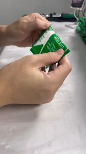 ISKU Sealant Dempul Tembok Putih Dinding Tambal Lubang Serbaguna Lem Penutup Elastis Semen Tutup