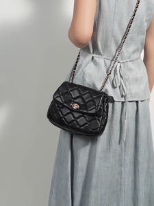 Seagloca Rhombic Chain Fashion Leisure Daily Shoulder Small Sling Bag No 1069