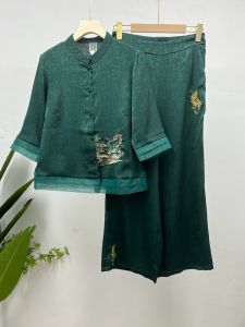 Elegant Embroidered Thin Two-Piece Set Fashionable Mommy Summer Wear Retro Chinese Style Loose Fit Short Sleeve round Neck