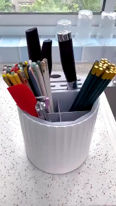360 Degree Rotating Knives Holder Multifunctional Plastic Kitchen Utensil Holder Large Capacity Knives Block Chopsticks Knife Block Utensil Stand
