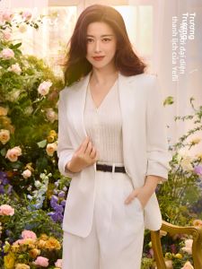 Eifini | Áo Blazer Tay Ngắn Cổ Trắng Tencel Cuff Gathered