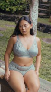 XIXILI HANA MINIMIZER FULL CUP BRA - VIOLET/GREEN