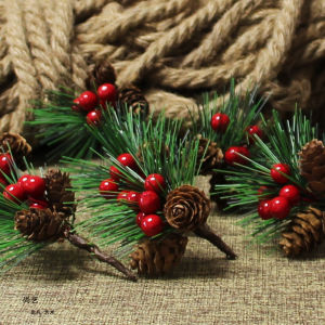 【Hibeautylife】10Pcs Creative Pine Picks Novelty Simulation Christmas Berry Pinecone Holly Decor