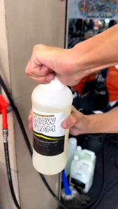 Nước Rửa Xe Siêu Bọt Tuyết Chuyên Dụng MERGURY Can 1L-5L Nhập Khẩu Chính Hãng - À La Mode
