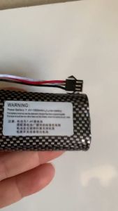 Pin 7.4V 1300mA dùng cho xe điều khiển từ xa tàu thuyền cano chân cắm SM 3P loại pin 18650