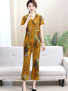 Ladieswear Summer Fashion Set Young Womens Clothing Western Style Youthful-Looking Loose Short-Sleeved T-shirt Ice Silk Elegant V-neck Two-Piece Suit