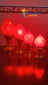 Cặp đèn đào đèn để bàn thờ trái đào đỏ dùng bóng ớt dễ thay thế chân đế bằng đồng vàng