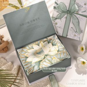 Hộp Quà Kẻ Che Silk Cho Mẹ và Mẹ Chồng