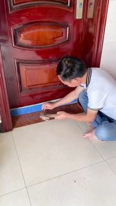 BUSA PENUTUP CELAH LUBANG BAWAH PINTU 97cm - Penutup Celah Multifungsi Beli 1 Dapat 2 - Penghalang Debu Binatang Suara atau AC – Busa Penutup Anti Debu Udara - Busa Penghalang Kecoa & Serangga - Sponge Pintu - Busa Peredam Suara Twin Guard - Bisa COD