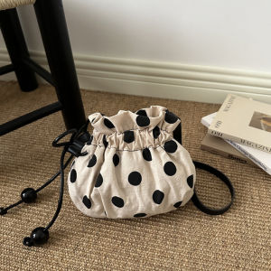 clu 2026 Korean Style Polka Dot Shoulder Bag Fashionable Versatile Commuter Bucket Bag ulc
