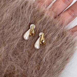 Retro Wine Red Teardrop Shaped Pure Silver Earrings Womens Fashion Jewelry Two-Way Wear Allergy-Free Alloy/Dipped Gold