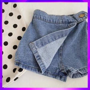 New 2024 Summer Childrens Korean Style Denim Shorts for Girls Versatile Button Design Casual Comfortable Non-Fleece Short Pants