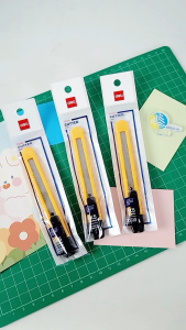 คัตเตอร์ คัตเตอร์ด้ามพลาสติก ระบบล๊อก Deli รุ่น 2051