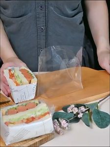 50 Lembar Kertas Kue / Kertas Bungkus Kue / Wax Paper 18x18cm / Kertas Bento Box / korean paper / ALAS KUE / baking paper motif / kertas roti kue burger L25