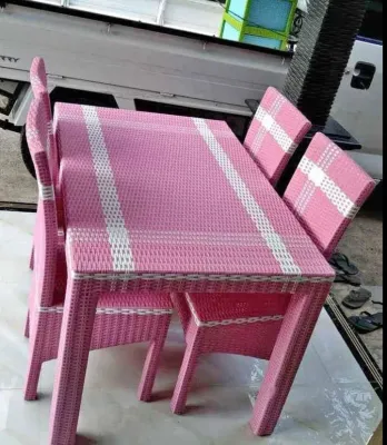 Ready stok COD Meja makan 4 kursi rotan sintetis + kaca