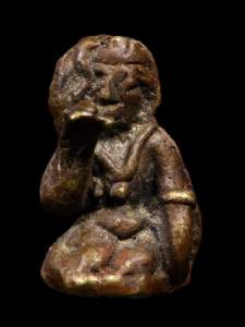 แม่นางกวักหล่อโบราณเนื้อทองผสมหลวงพ่ออิ่ม วัดหัวเขา สุพรรณบุรี พิมพ์ใหญ่ สวยเดิม #4268