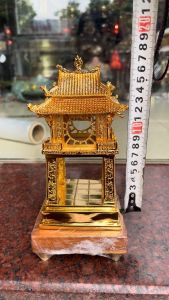 Biểu trưng khuê văn các cao 18cm bằng đồng mạ vàng 24K món quà lưu niệm ý nghĩa